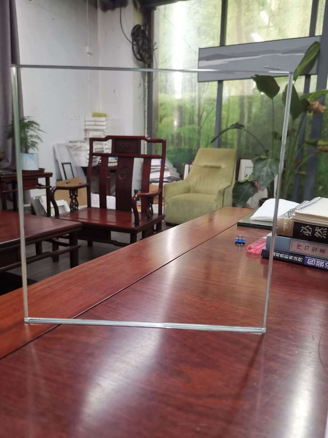 ar减反射玻璃 低反射玻璃 透过率98.3%玻璃 无影玻璃 画框玻璃