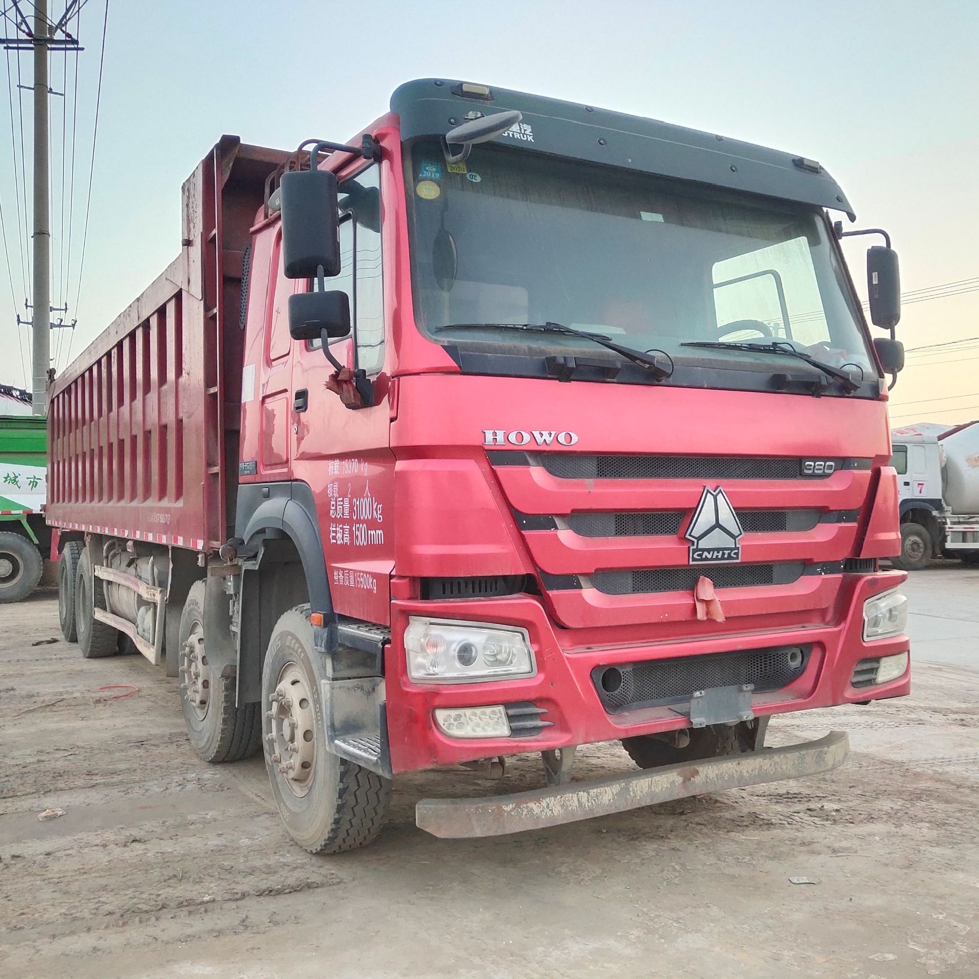 豪沃二手后八轮自卸车