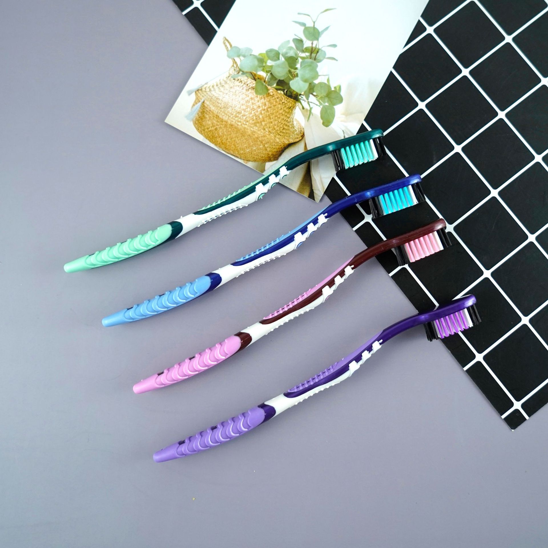 中硬毛尼龙毛牙刷 家用去烟渍成人牙刷 清洁牙渍男士牙刷 厂家