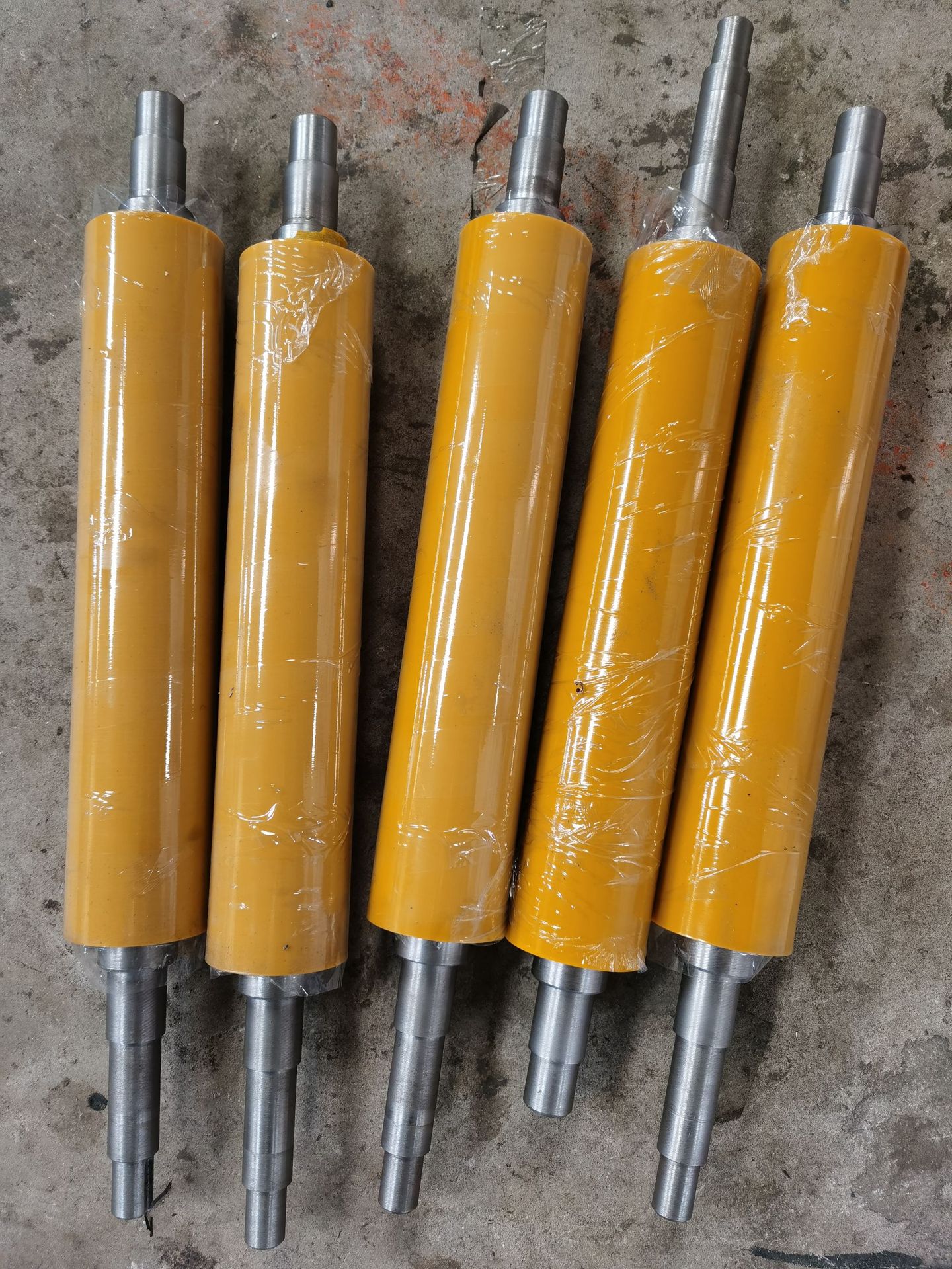 0成交0支广州胶辊佛山制辊胶辊批发 托辊订制 聚氨酯包胶 滚筒翻新