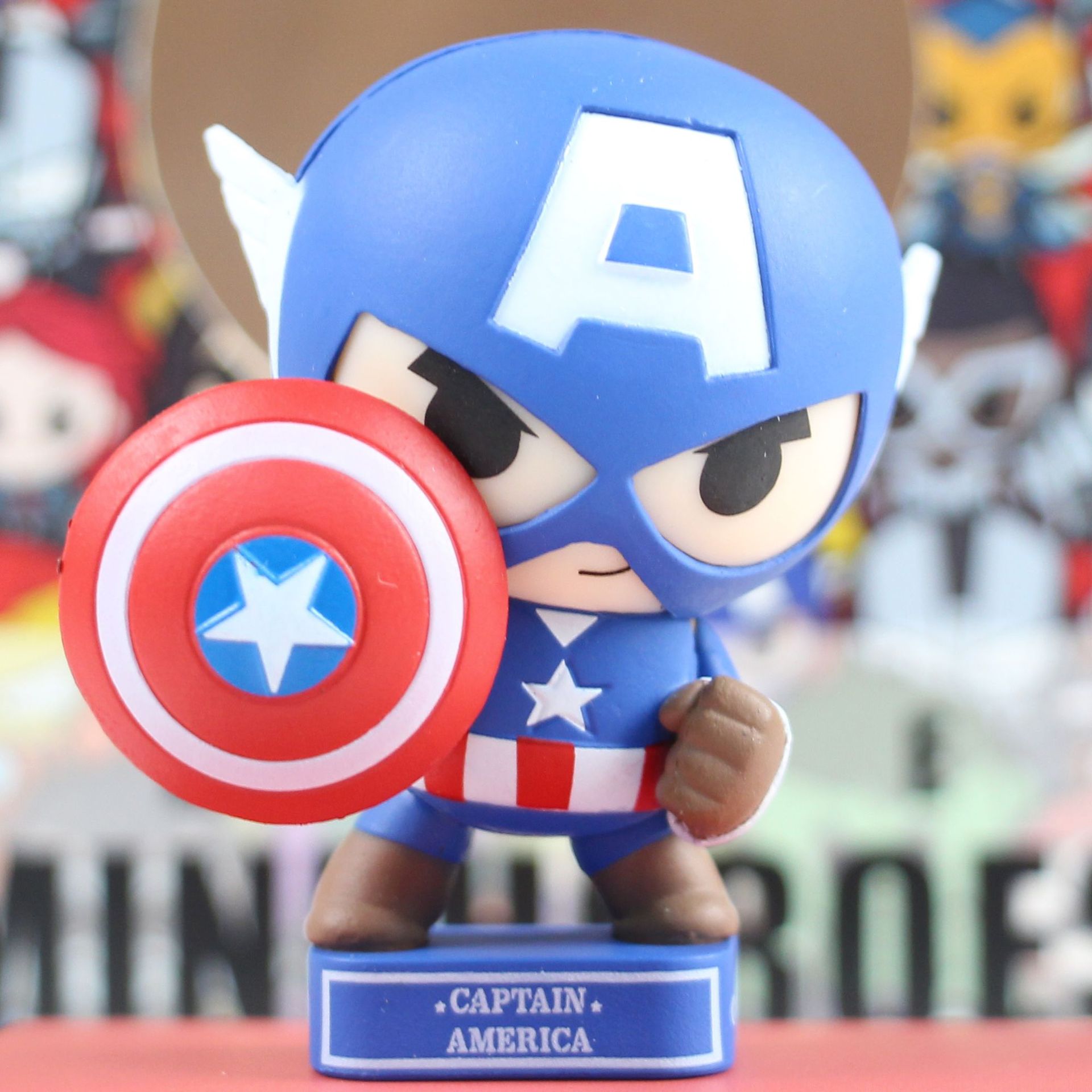 咪咕漫威英雄摆件钥匙扣搪胶娃娃玩偶公仔美国队长洛基钢铁侠挂件