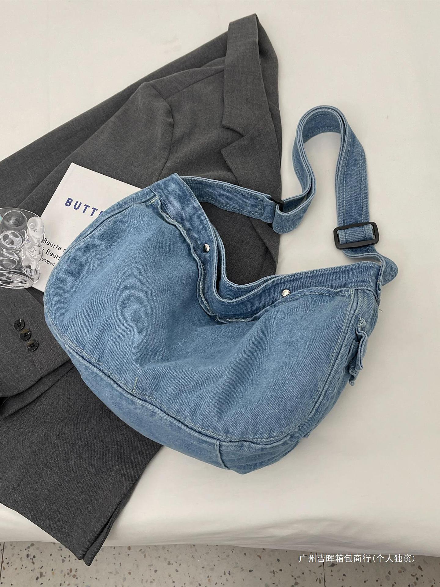 百搭简约牛仔布单肩斜挎包包女大容量复古小众帆布包通勤时尚背包