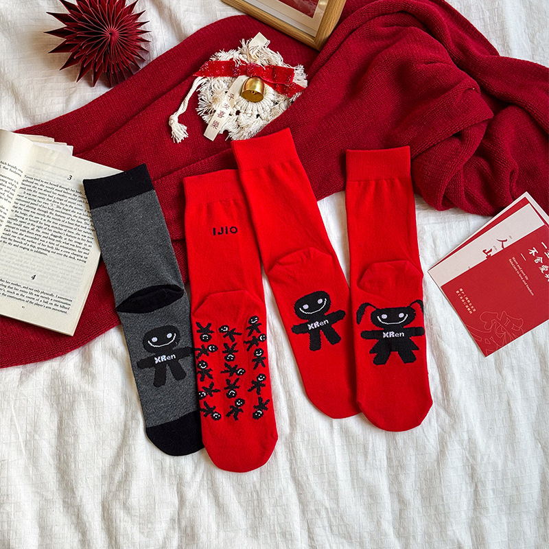 本命年红袜子踩地袜小人图案红色袜子龙年女士中筒袜男士新年袜子