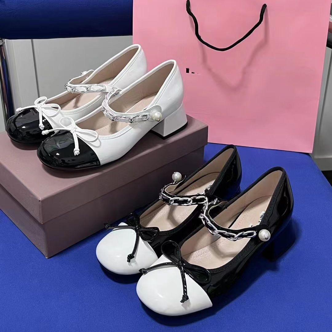 高版本miumiu玛丽珍黑白拼色蝴蝶结珍珠链条一字带中跟单鞋-阿里巴巴