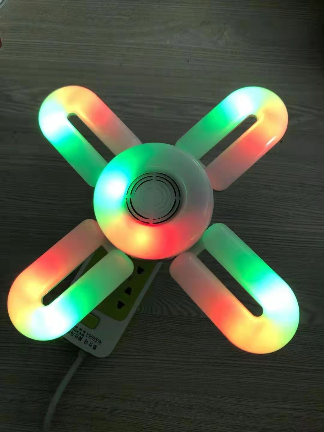 Popular Colorful Bluetooth Music Four-Leaf Light Garage Light Led Wireless Bluetooth Speaker Folding Deformation Fan Lamp