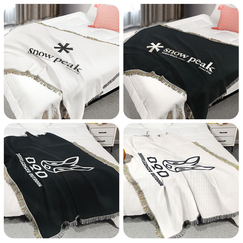 cross-border foreign trade camping rugs moisture-proof picnic mat jacquard tapestry ins style sofa towel chenille multifunctional sofa cover