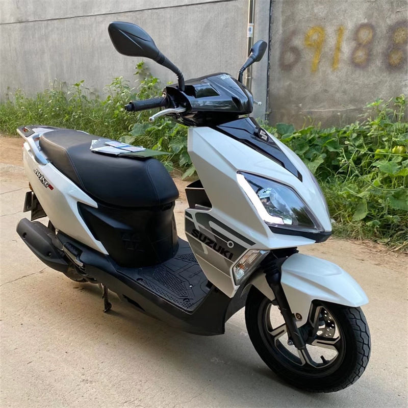 二手铃木uy125电喷摩托车女式省油国四海王星踏板车外卖车带手续