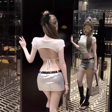 设计感独特短款纯欲辣妹夜店抽绳绑带性感短袖t恤女露背紧身上衣