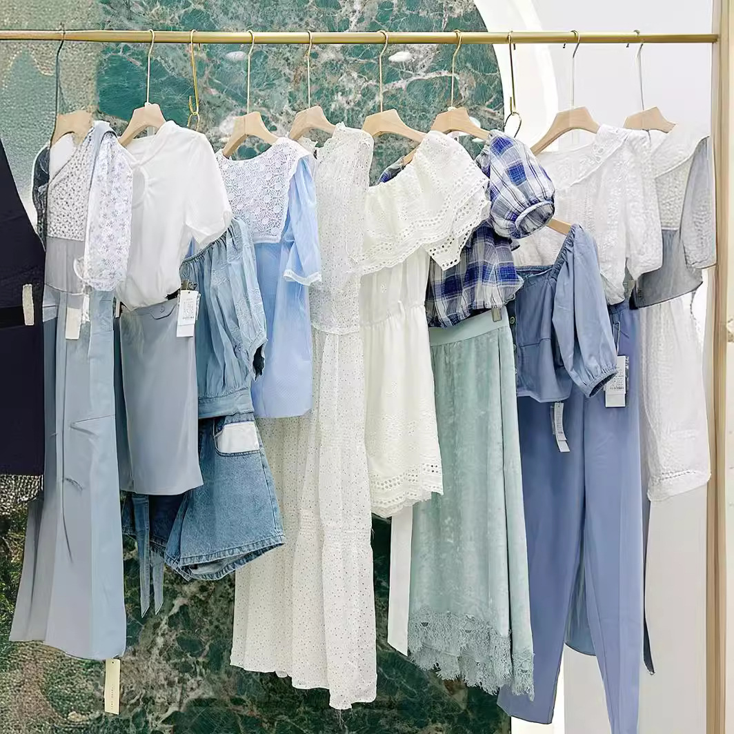 乐町女装品牌折扣连衣裙夏季清仓裙子短袖衣服直播实体店批发货源