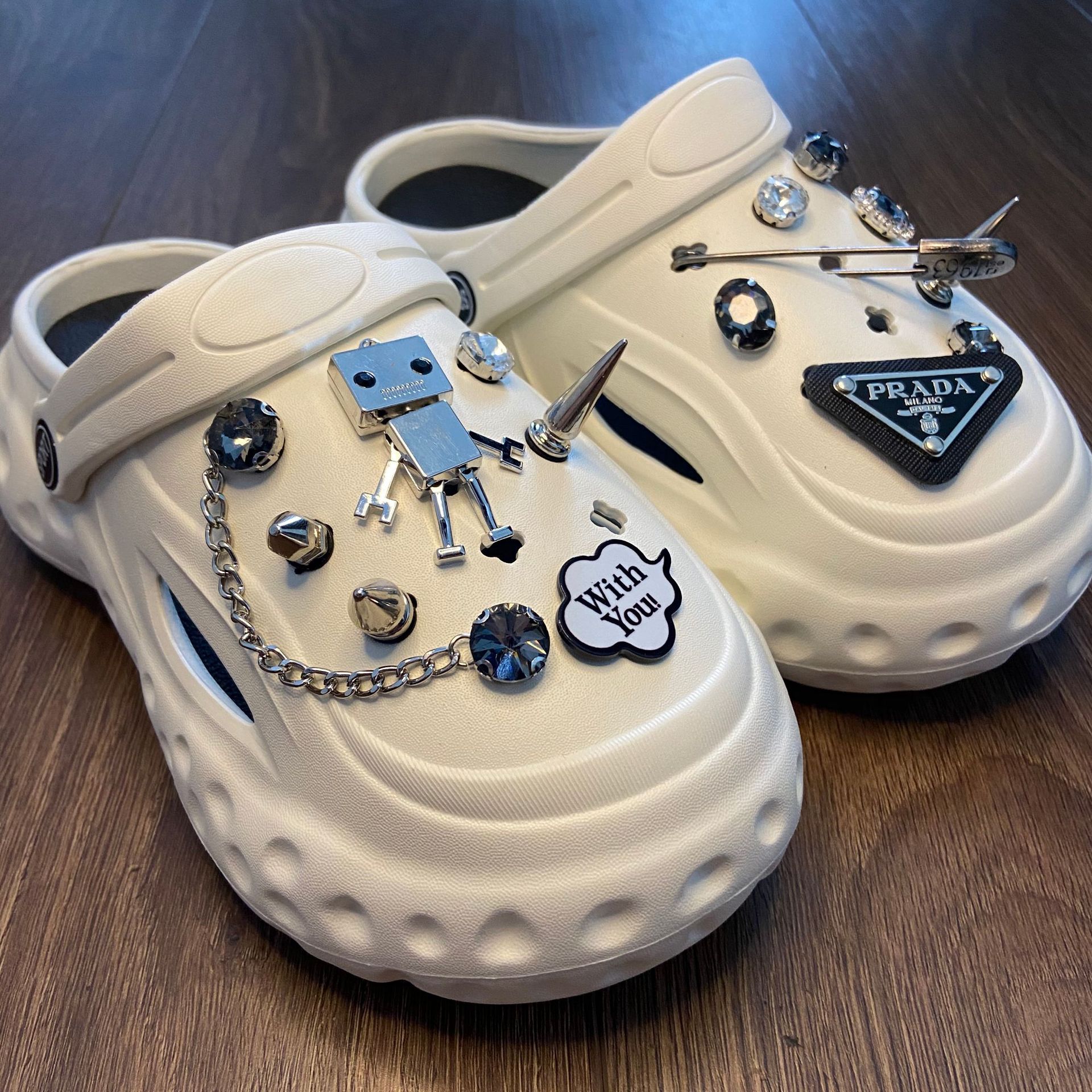 洞洞鞋diy配饰链条鞋花装饰品可拆卸cross鞋扣银色朋克风铆钉合金