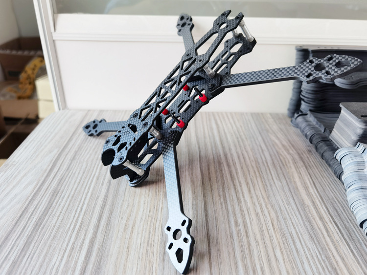 5寸穿越机纯碳机架商品描述适用年龄青年(15-35岁)颜色mark4 5寸机架