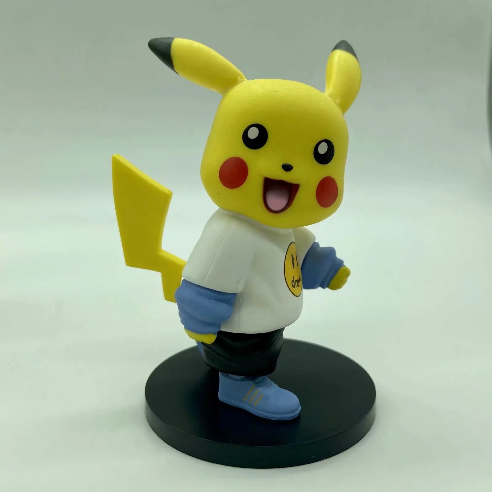 动漫批发 宠物小精灵 口袋妖怪 潮服笑脸皮卡丘 q版公仔 袋装手办