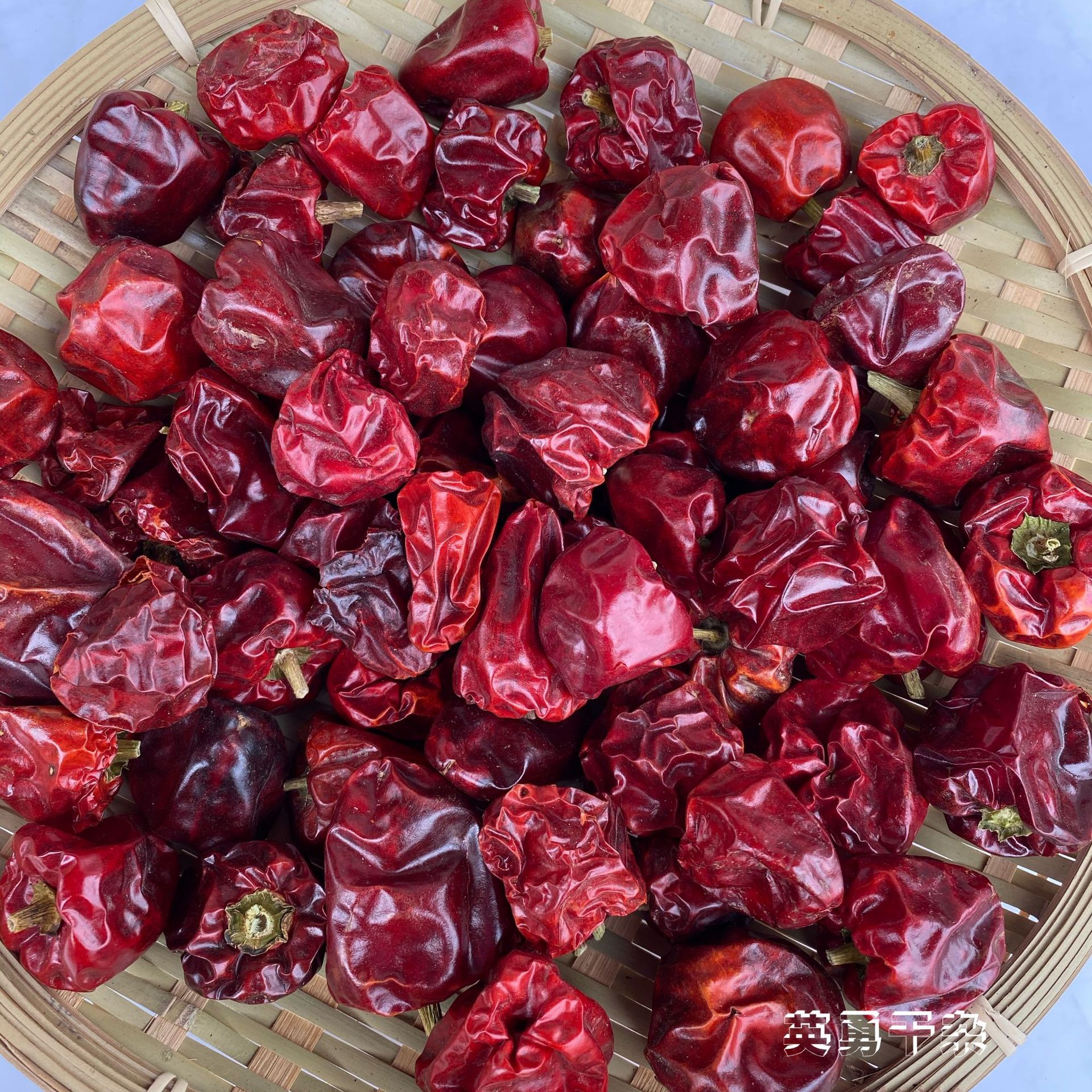 现货批发 贵州灯笼椒干辣椒 微辣特香500g