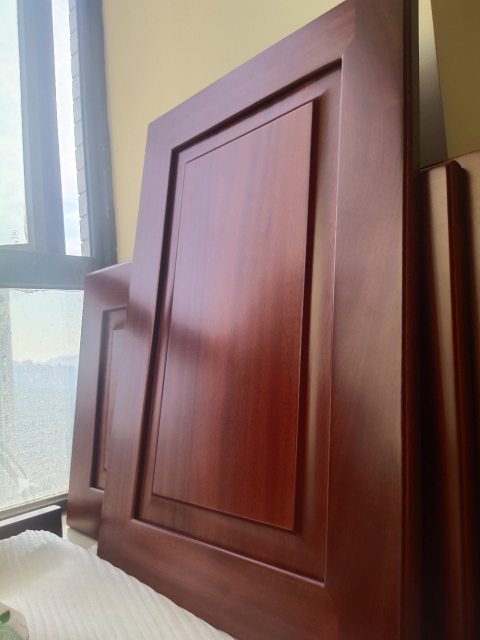 原木门板订做新中式红木色各类材质柜门烤漆工艺工厂直销
