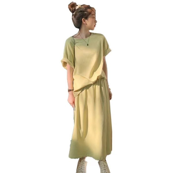 Summer Clear Younger Green Casual Two-Piece Suit Solid Color Short-Sleeved T-shirt + Mid-Long Slim Skirt Sports Suit