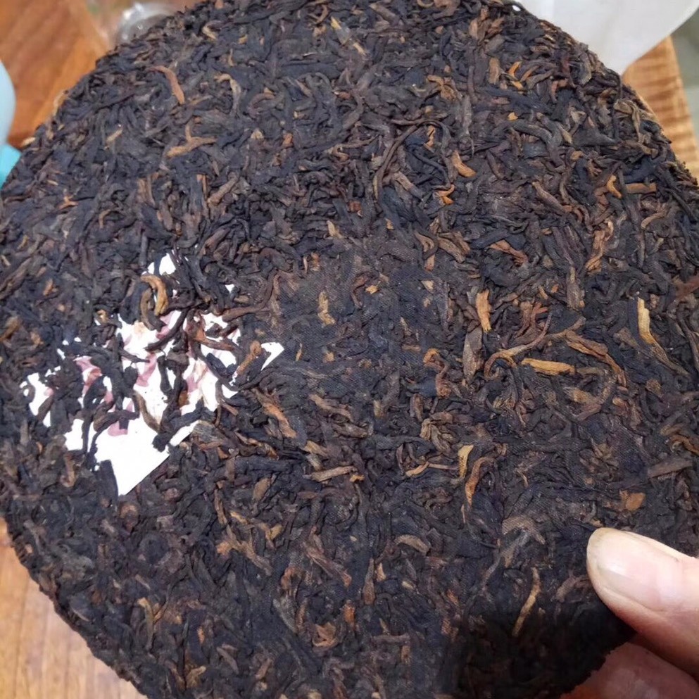 2006年班章茶 云南勐海普洱茶熟茶七子饼 7饼/提 42饼/件老茶宫廷
