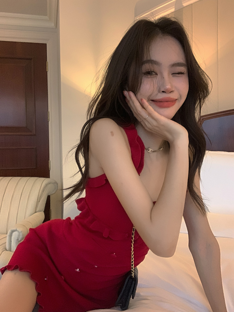 纯欲针织吊带连衣裙女夏季红色辣妹性感修身显瘦包臀短裙子j1927