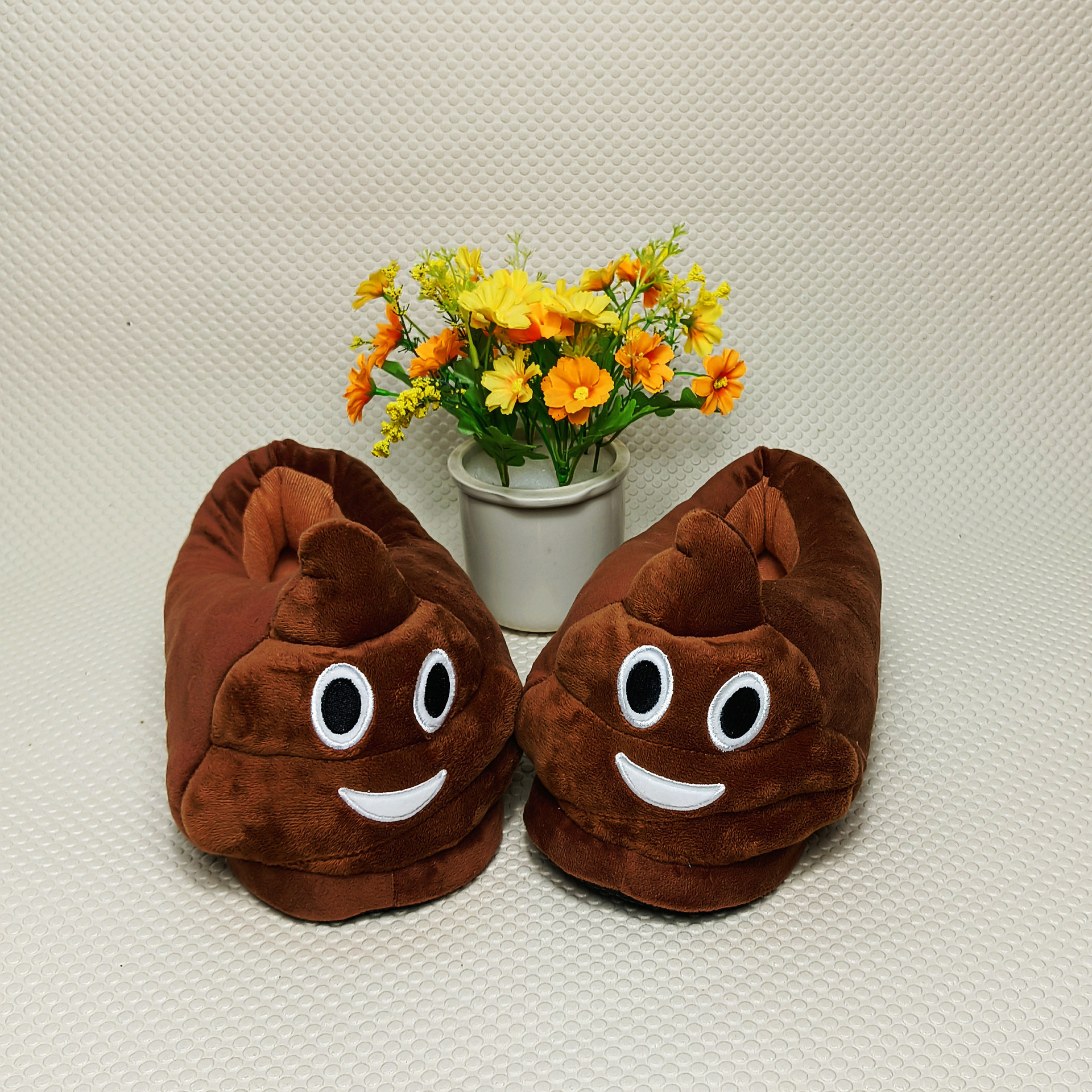 厂家直销奇葩搞怪便便居家屎粑粑拖鞋冬季创意保暖情侣恶搞棉鞋