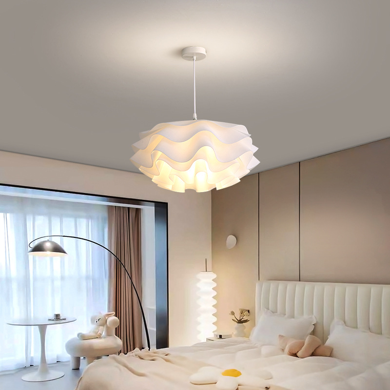 主卧室吊灯北欧简约创意网红同款花朵书房灯现代女孩儿童房间灯具