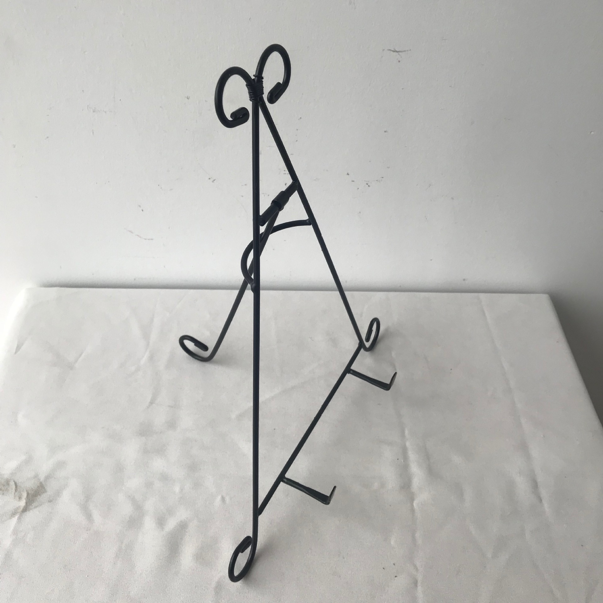 铁艺创意北欧三角支架家居寝室酒吧照片杂货支架作品支架电脑支架