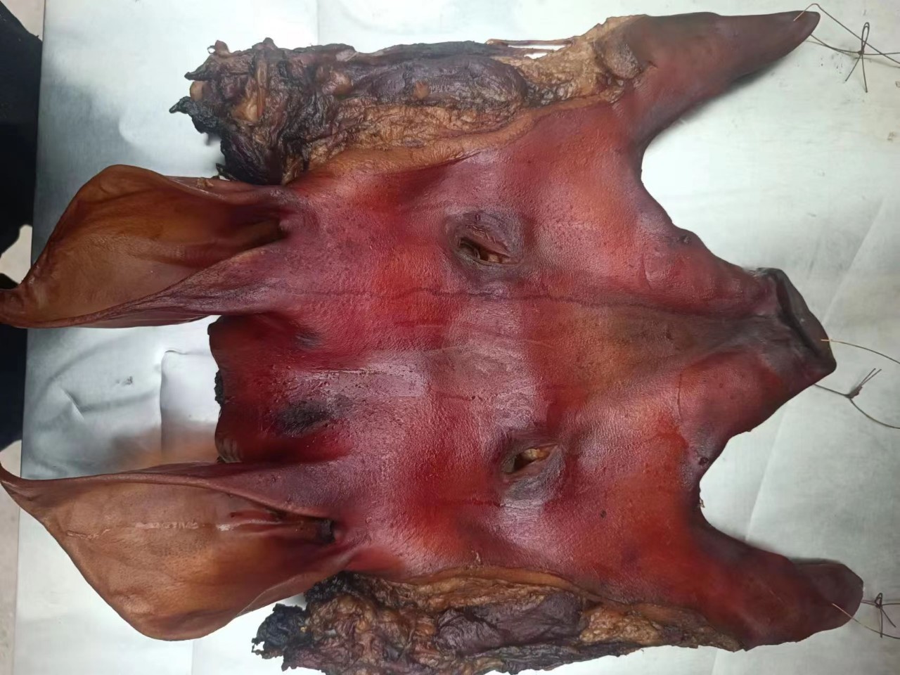 腊猪头肉四川正宗腊肉农家特产正宗湖南湘西烟熏腊猪头皮批发