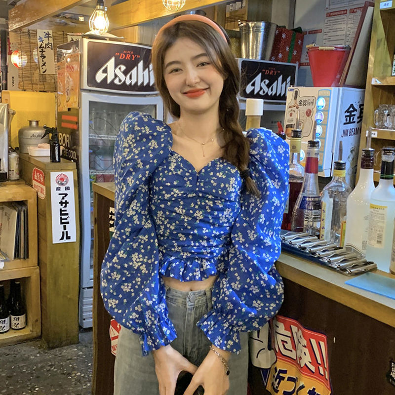 韩系少女蓝色碎花衬衫女装春季2022新款设计感泡泡袖衬衣短款上衣