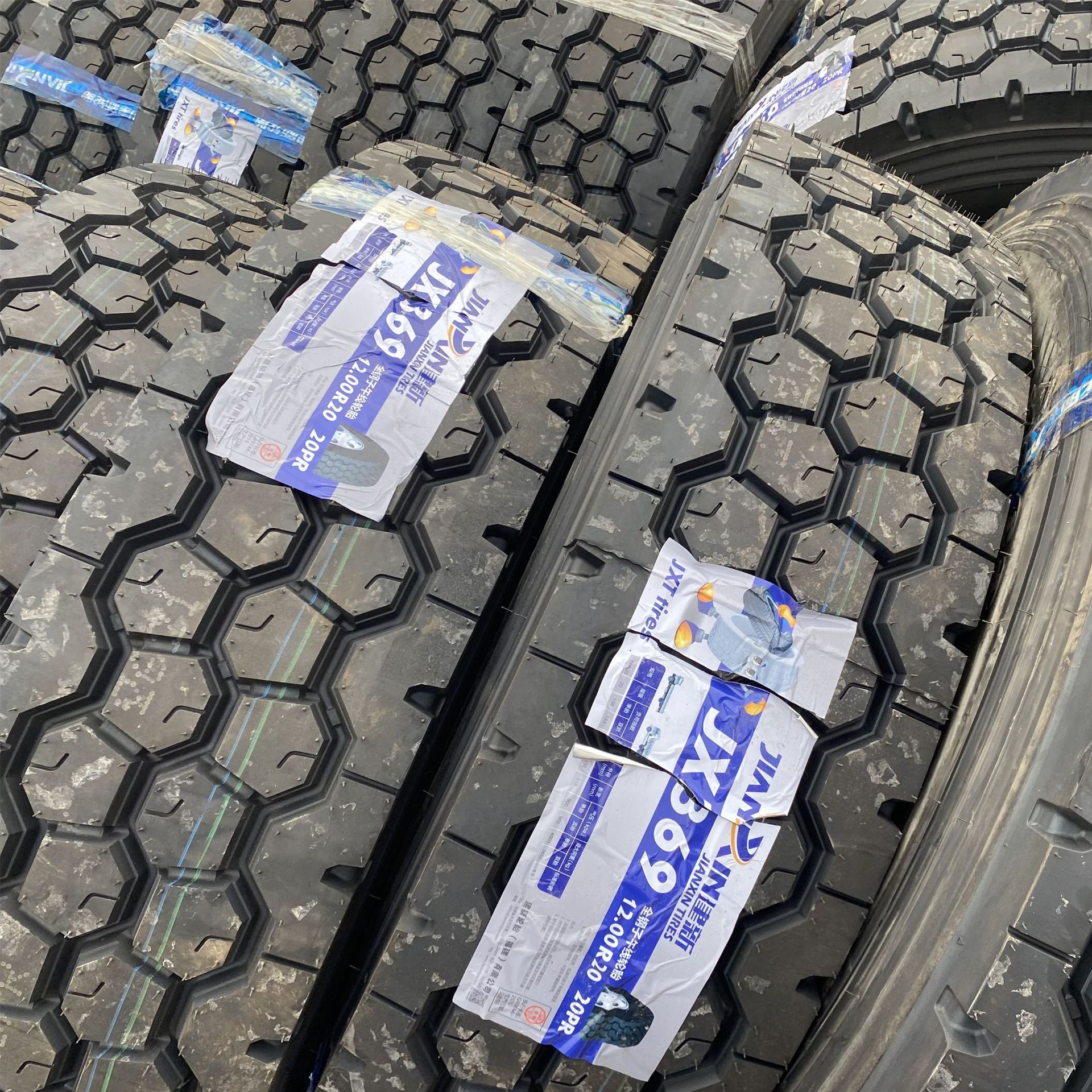 厦门建新轮胎马田轮胎高品质1200轮胎翻斗车轮胎重载克百吨承重