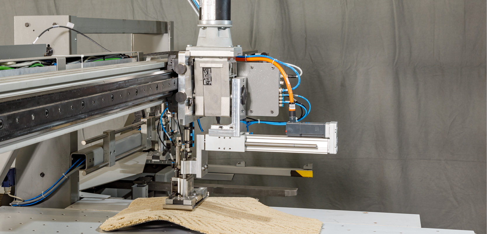 自动地毯包边系automatic overedging system titan 5540s