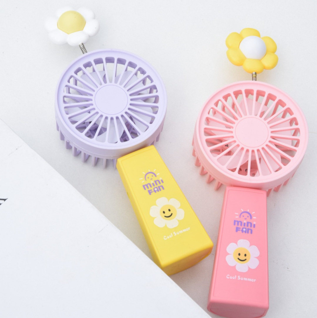 2023 New Foldable Handheld Shake SUNFLOWER Little Fan Rechargeable with Light Student Desktop Electric Fan