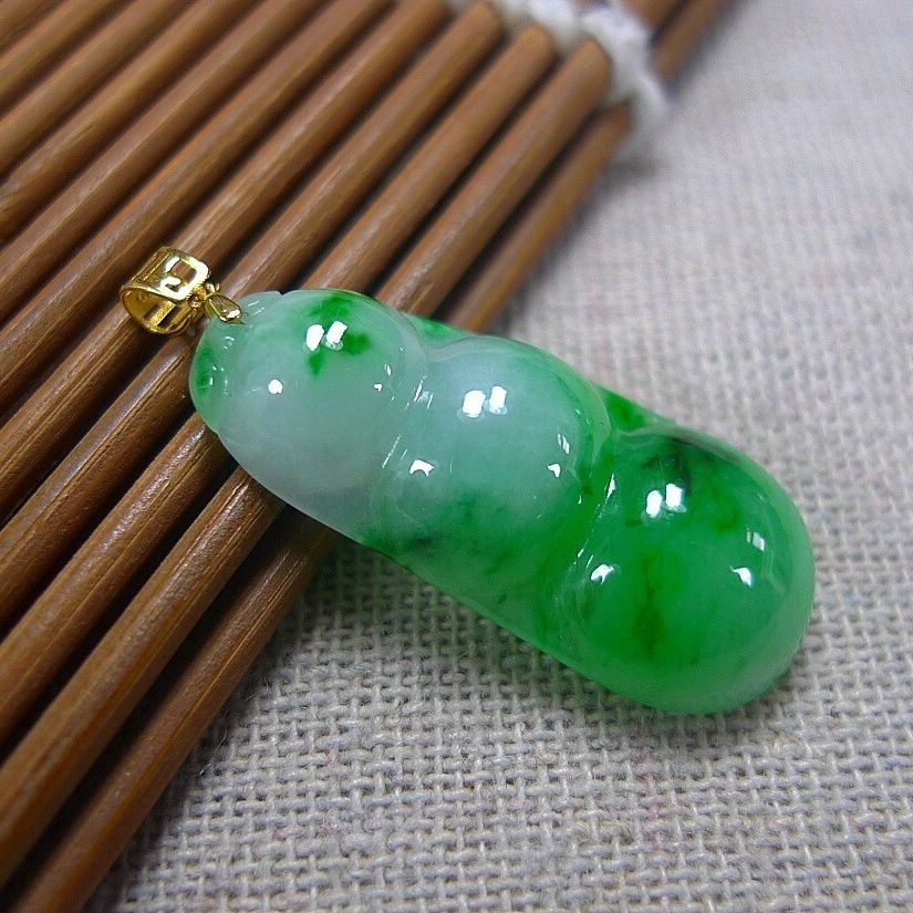 缅甸天然a货翡翠镶嵌18k金飘绿招财福豆吊坠 四季豆挂件-阿里巴巴