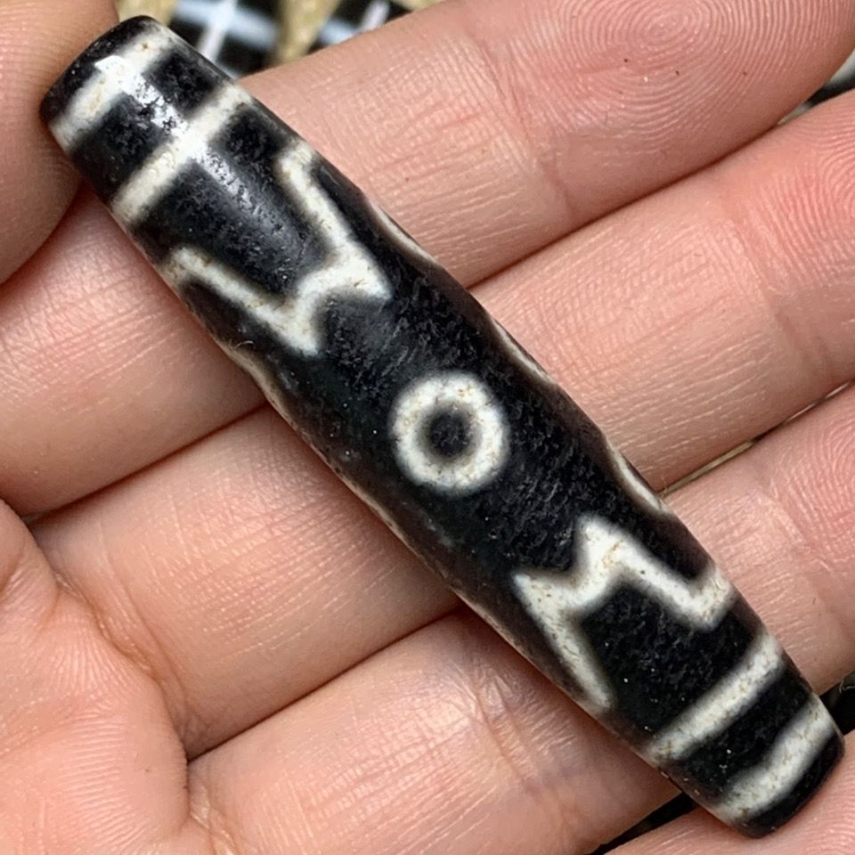 一物一图 西藏天珠真品玛瑙牛毛纹黑白七眼玛瑙天珠吊坠锁骨文玩