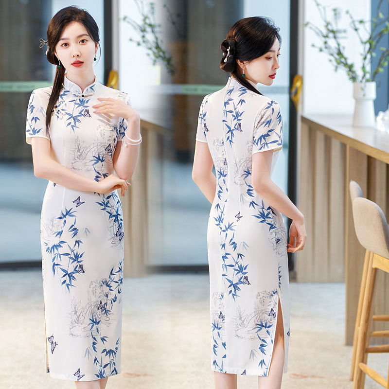 青花瓷旗袍改良年轻款少女高端气质中国风新中式连衣裙女夏季白色