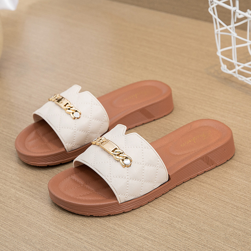 New Sandals Lady Summer Slippers Non-Slip Casual Outdoor Beach Shoes Women's Flat Slippers