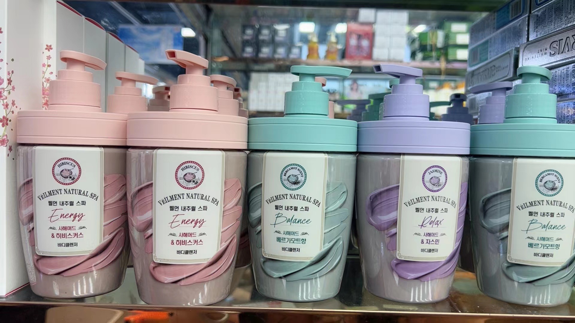 韩国lg安宝笛蓓缦死海泥净澈焕肤沐浴露500ml 清洁温和持久留香