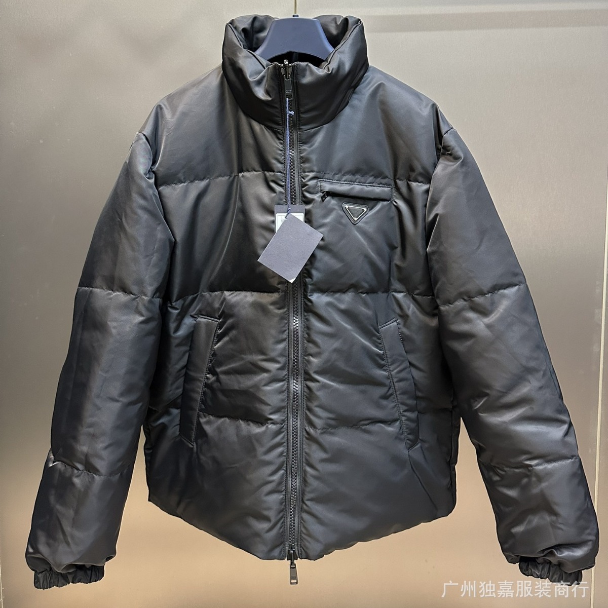 高版本p家双面穿羽绒服 胸前三角形徽标宽松男女再生尼龙立领外套