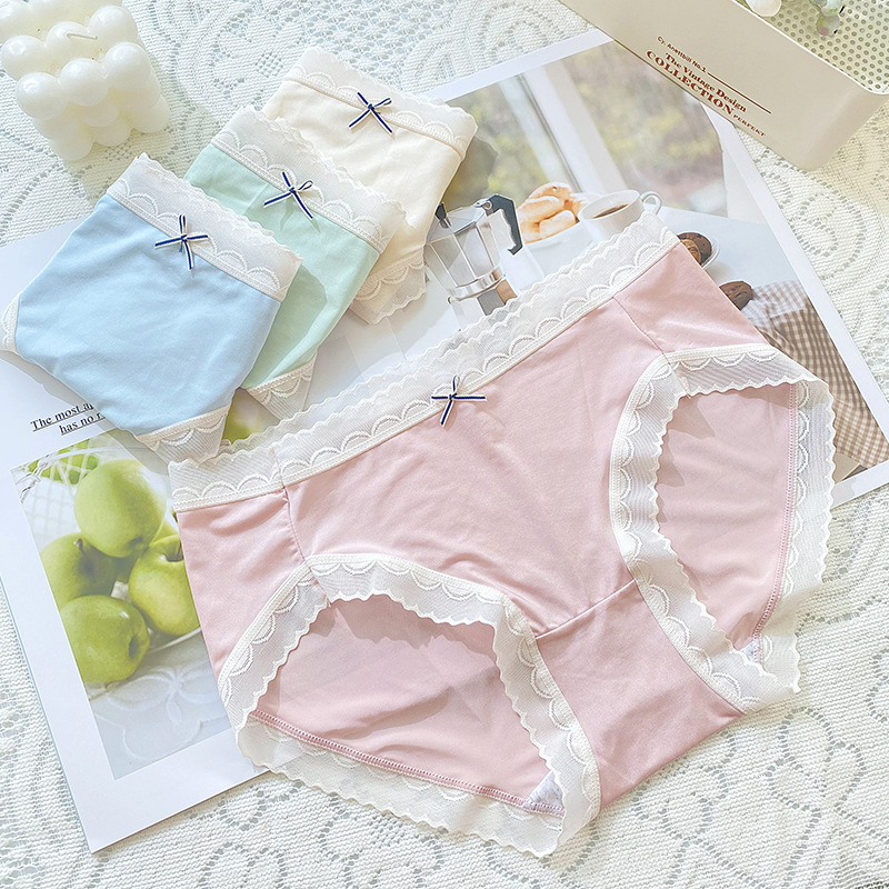 Simple Girl Ice Silk Underwear Summer New Light and Seamless Mid Waist Classic Cute Lace Pure Cotton Crotch Briefs