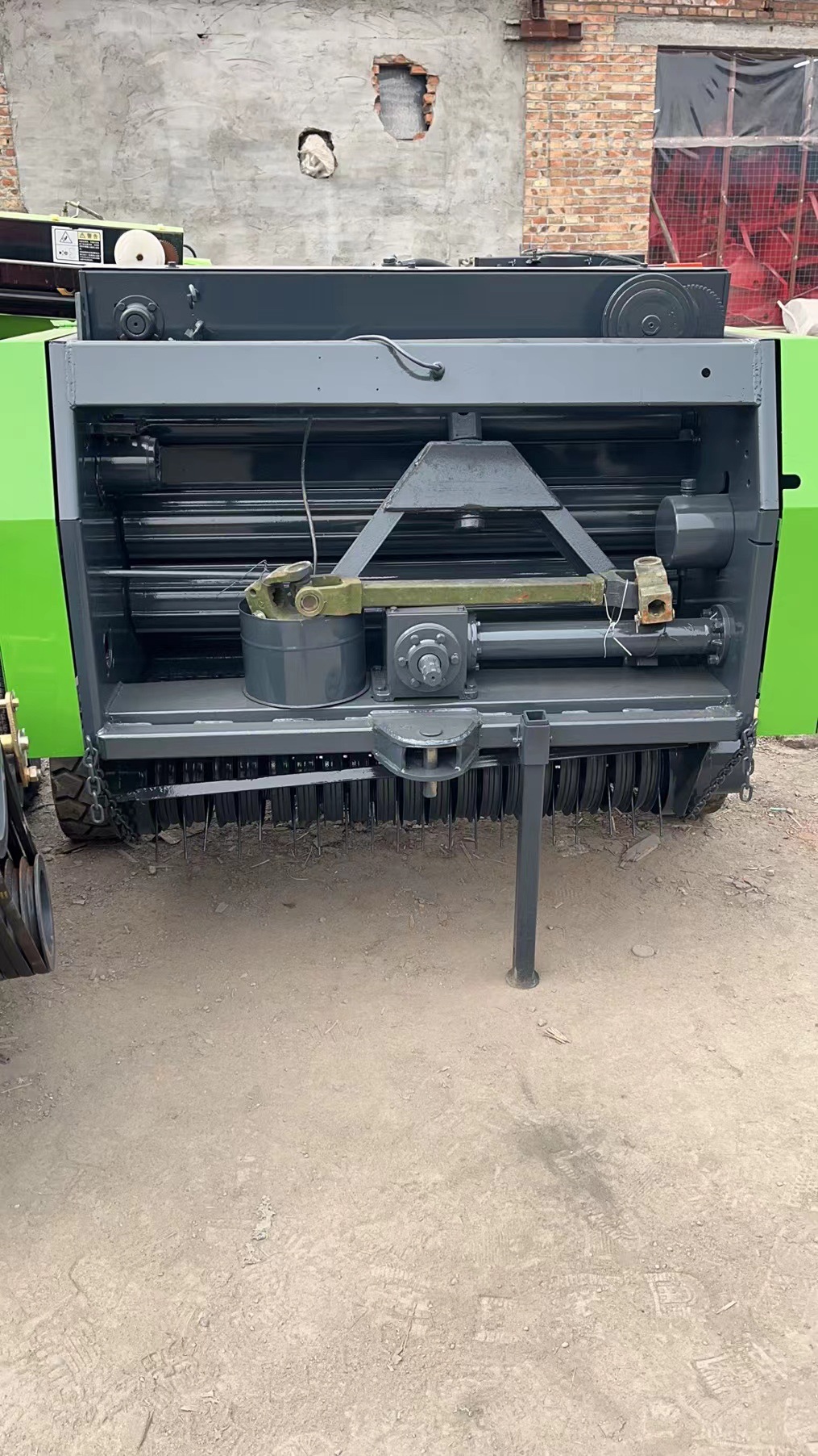 秸秆捡拾圆捆机打捆机捆草农用牧草麦秆捡拾机打包机饲料青储机zb