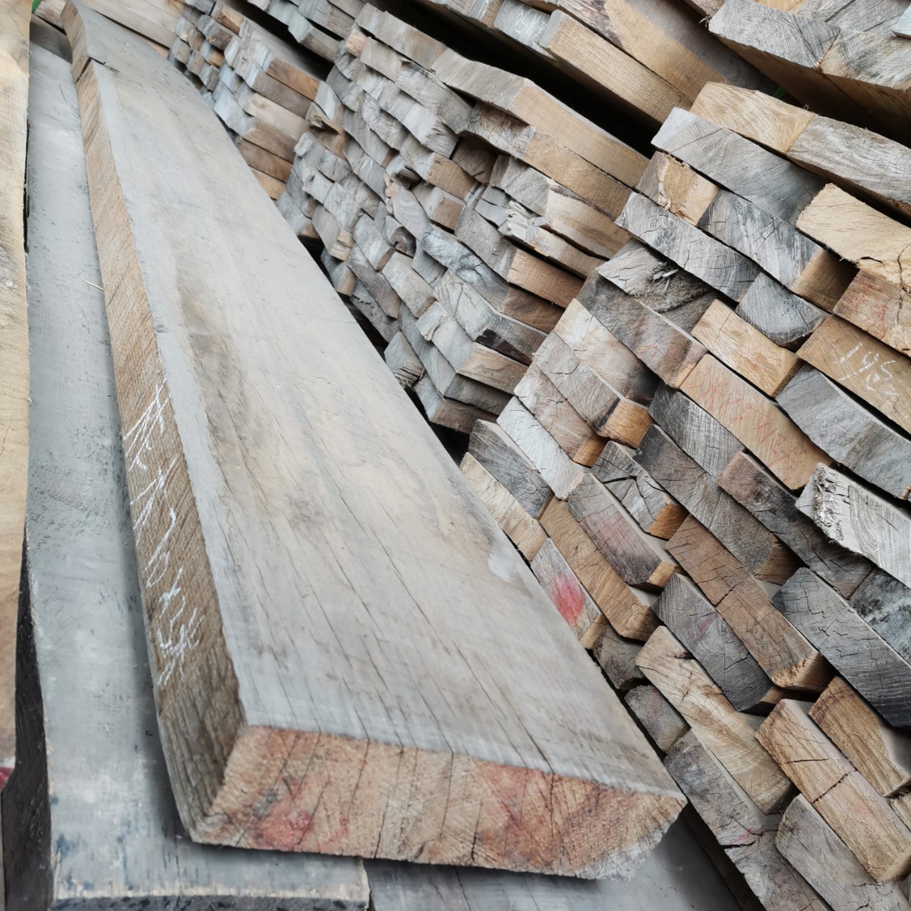 柞木大板长3米 款到发货不易劈裂东北硬杂木大宽板甩卖500元