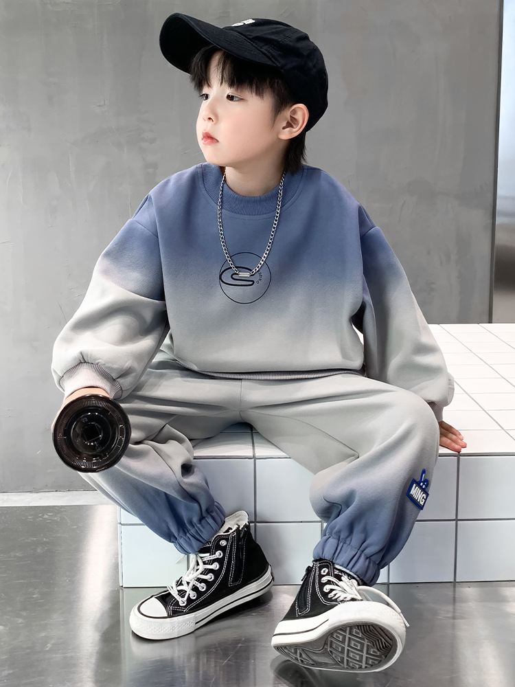 Children's Clothing Boys Autumn Clothing Suit 2023 New Gradient Leisure Sports Suit Boy Autumn Clothes Cool Handsome Fashionable