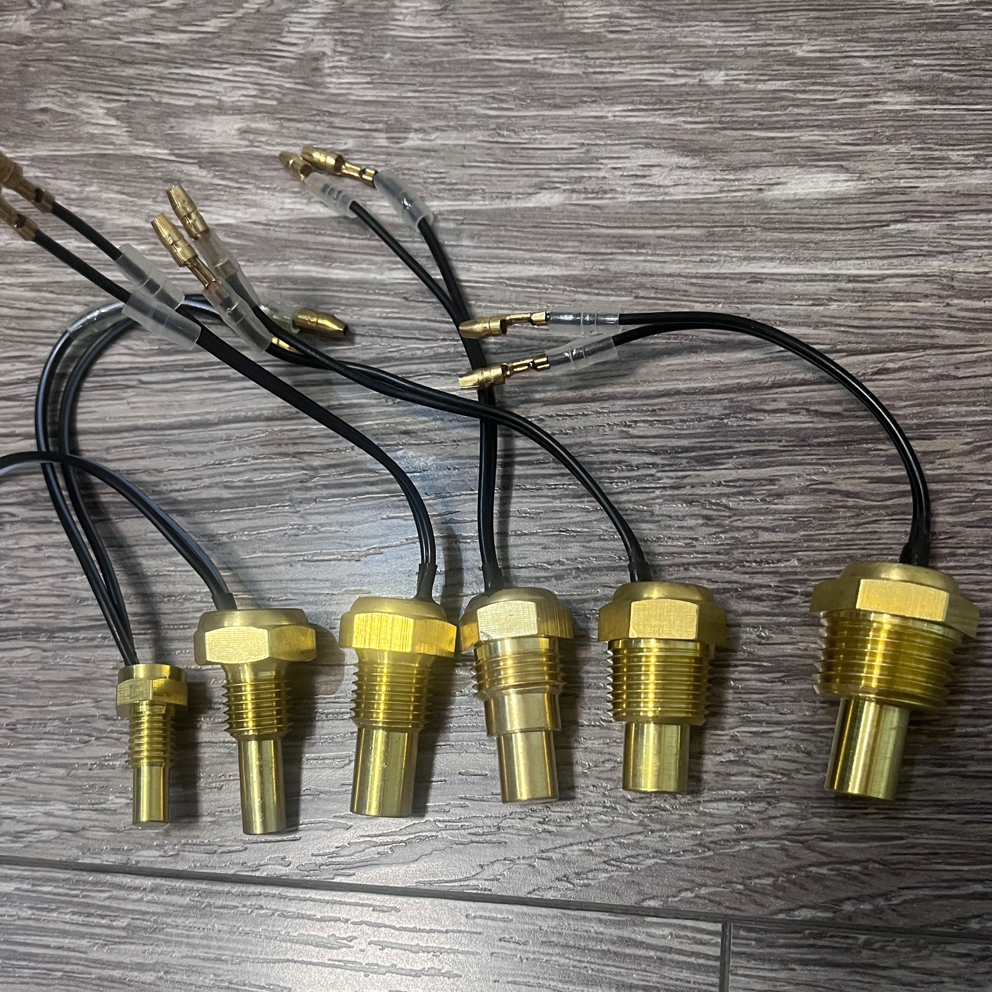 汽车水温传感器货车水箱黄铜感应器头塞改装传感器感应塞温感配件