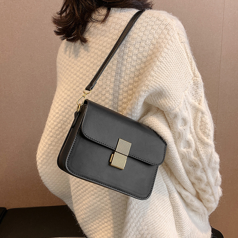Elegant Women's Bag 2022 New Fashion Simple Messenger Bag Retro Style Fashionable Shoulder Small Square Bag