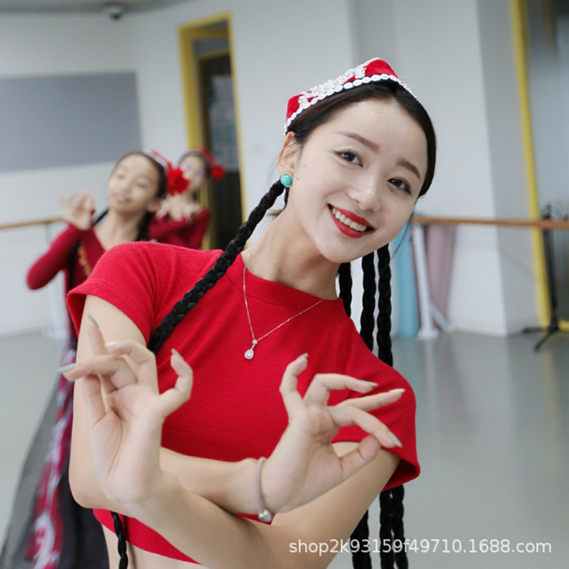 乌鲁木齐民族服饰