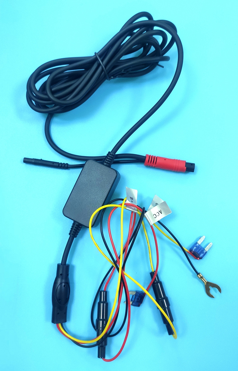 货车行车记录仪一体机宝码头降压线24v降12v3a三线acc12v降5v2.5a