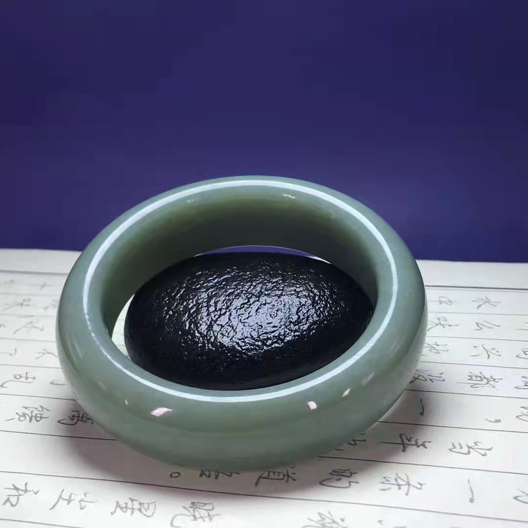 新疆天然和田玉且末蓝调宽版手镯且末玉手镯批发礼品收藏品一件代