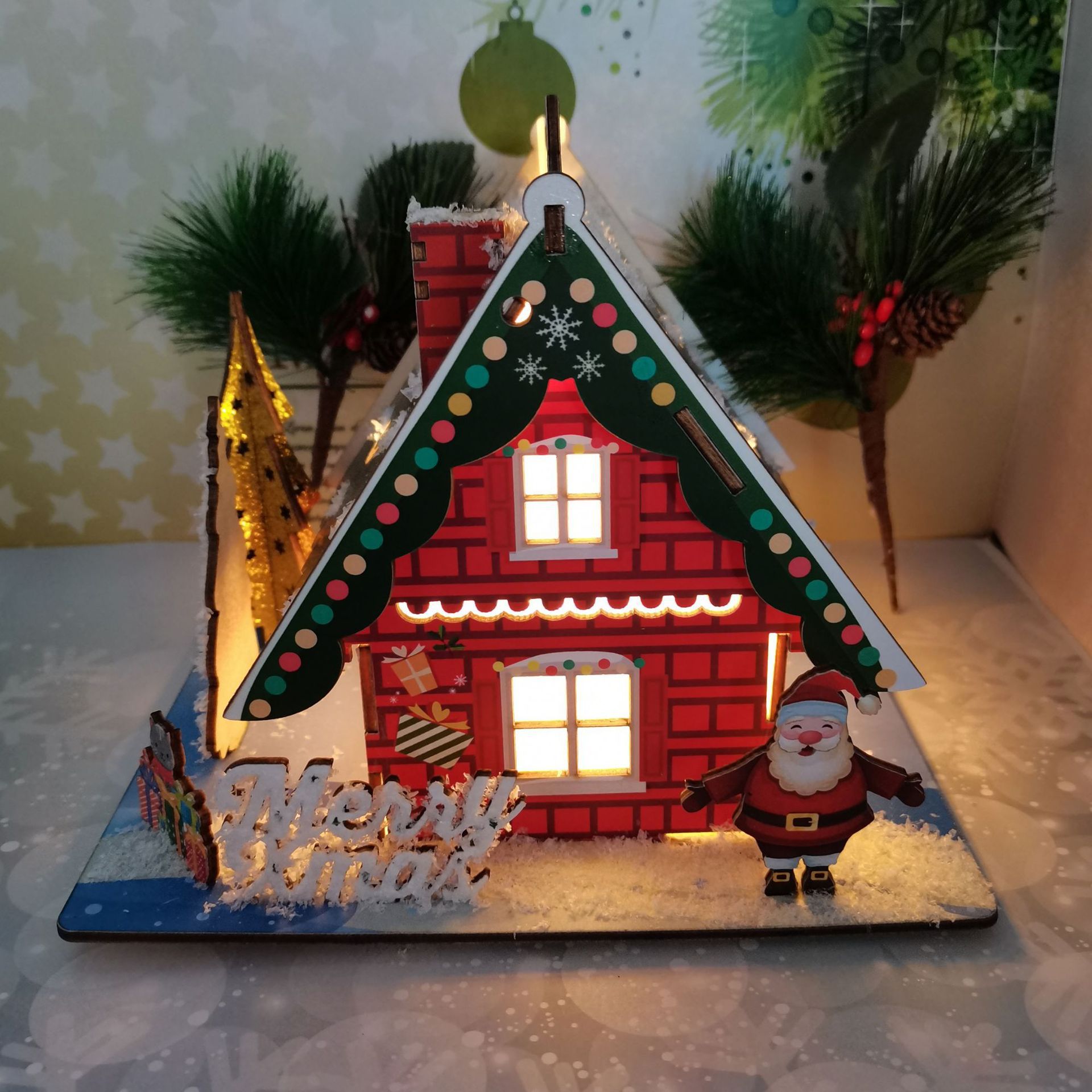 小木屋圣诞装饰用品圣诞发光雪房子圣诞木质雪屋圣诞场景布置摆件