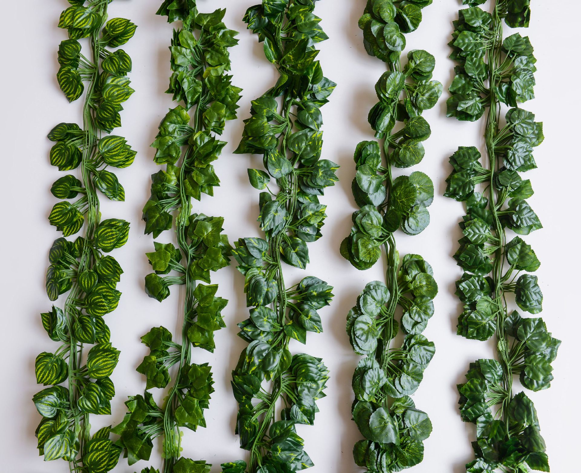 仿真绿植花藤婚礼吊顶缠绕藤条工程绿化墙防晒装饰绿萝地瓜小条