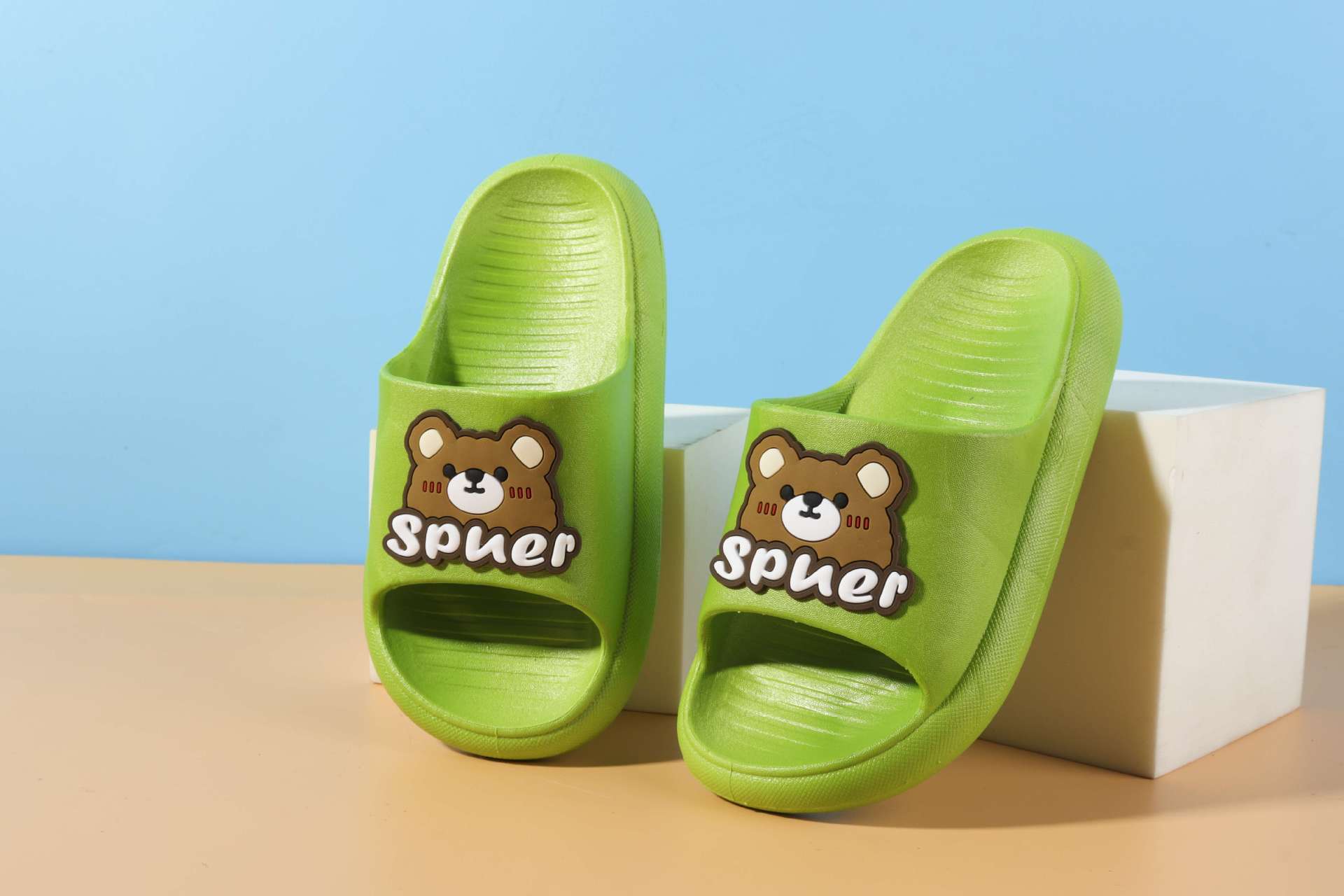 Factory Direct Supply 2023 New Children's Slippers Medium and Big Children Soft Bottom Non-Slip Baby Indoor and Outdoor Sandals Summer