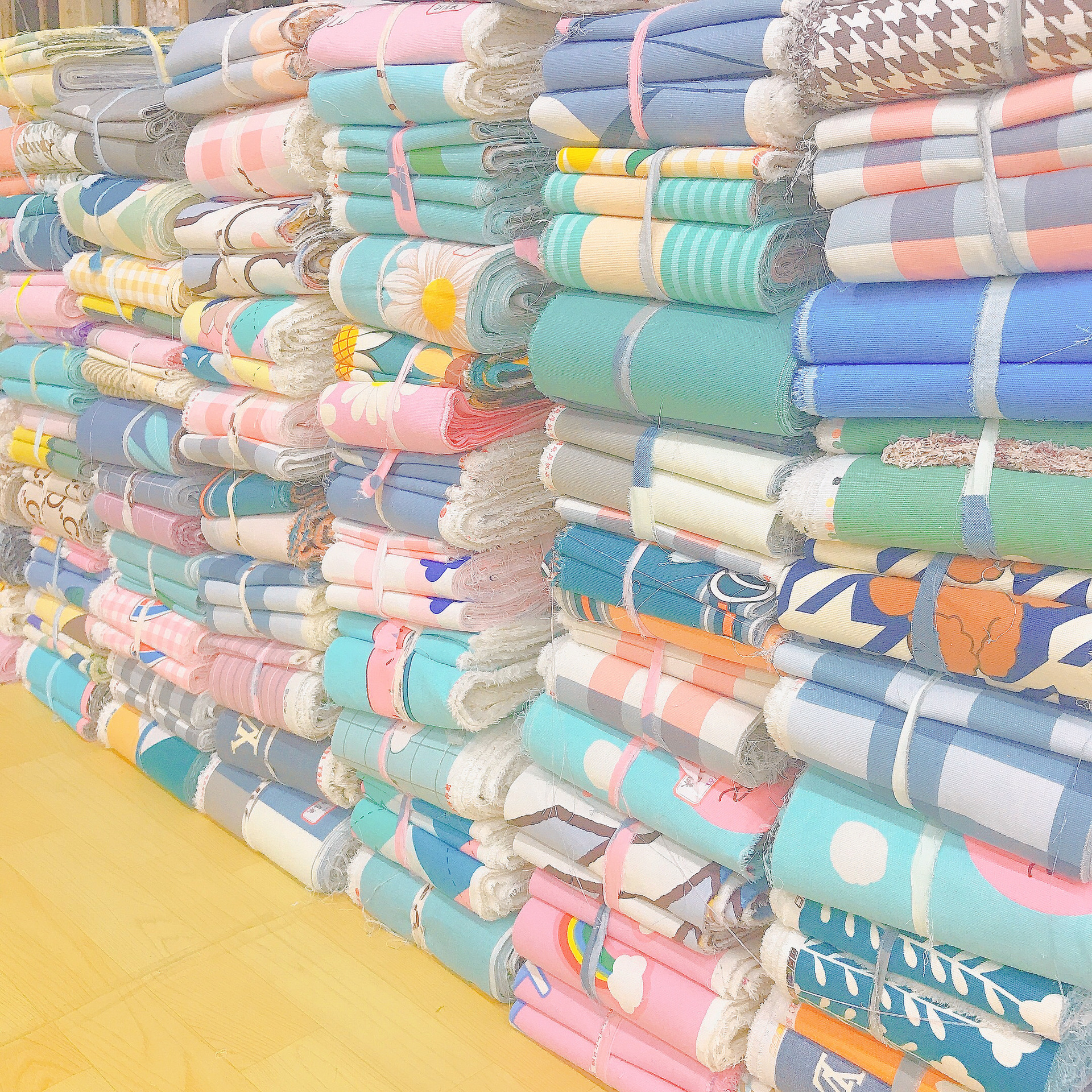 纯棉平纹卡通刀口布论斤称 手工拼布布头长条拼接床单 包邮零布头