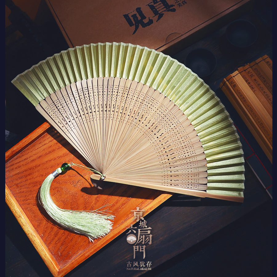 批发纯色空白折扇子素色米白色绿色风古风7寸折叠竹扇男女绢布夏