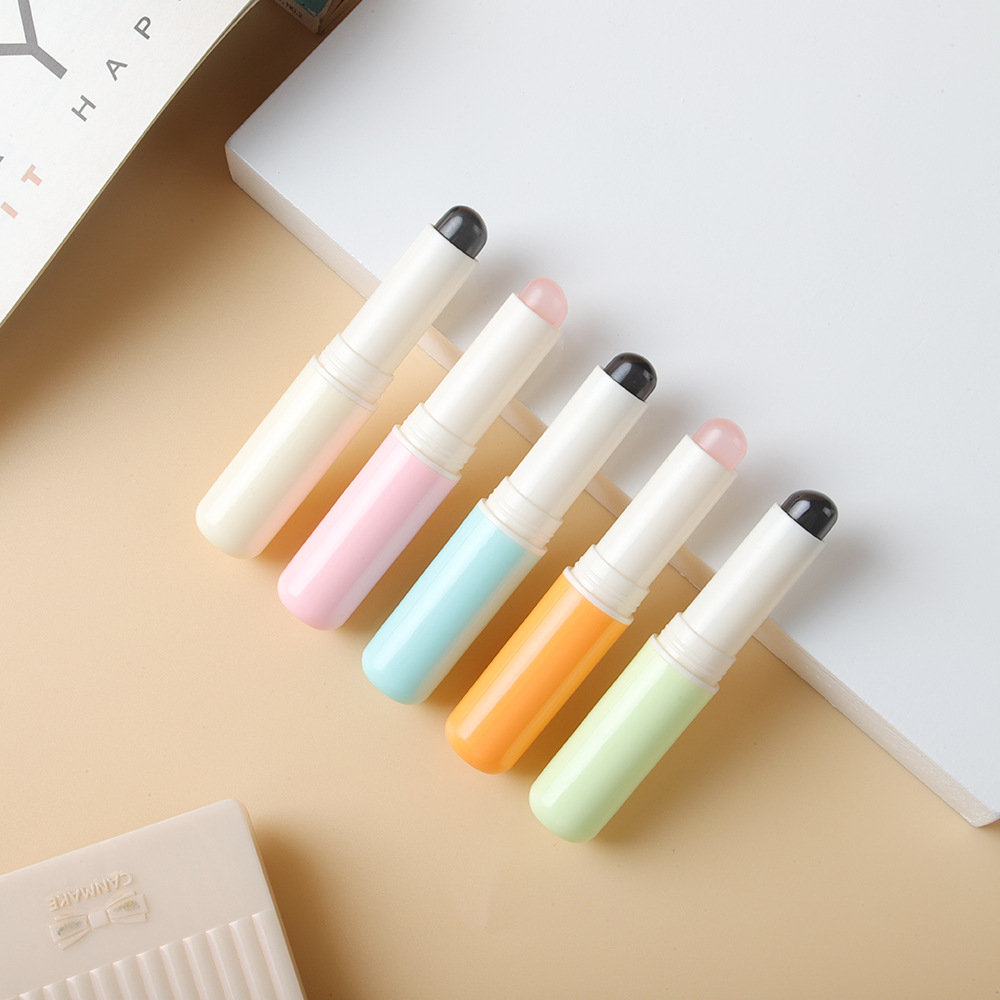 Q Soft Finger Belly Silicone Lip Brush Portable Blooming Makeup Brush Mini Dustproof Concealer Multi-Purpose Brush